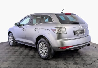 Подержанный автомобиль Mazda CX-7 2011 года (7 фото)