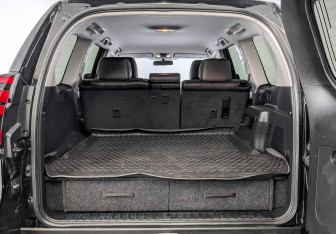 Подержанный автомобиль Toyota Land Cruiser Prado 2018 года (9 фото)