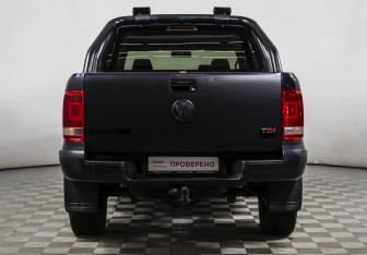 Подержанный автомобиль Volkswagen Amarok 2013 года (6 фото)