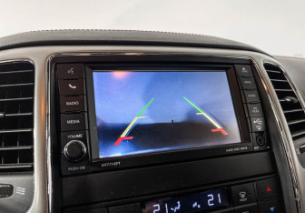 Подержанный автомобиль Jeep Grand Cherokee 2012 года (19 фото)