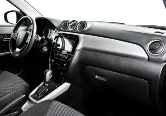 Подержанный автомобиль Suzuki Vitara 2016 года (7 фото)