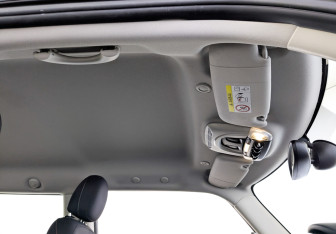 Подержанный автомобиль MINI Hatch 2018 года (22 фото)