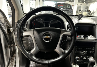 Подержанный автомобиль Chevrolet Captiva 2014 года (9 фото)