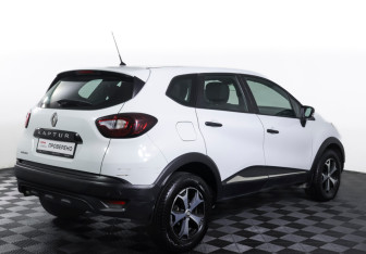 Подержанный автомобиль Renault Kaptur 2019 года (5 фото)