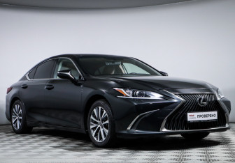 Подержанный автомобиль Lexus ES 2018 года (3 фото)