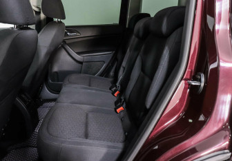 Подержанный автомобиль Skoda Yeti 2013 года (10 фото)