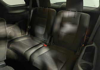 Подержанный автомобиль Ford Explorer 2013 года (14 фото)