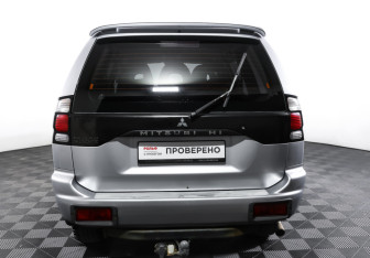 Подержанный автомобиль Mitsubishi Pajero Sport 2008 года (6 фото)