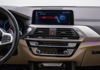 Подержанный автомобиль BMW X3 2019 года (14 фото)