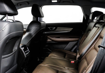 Подержанный автомобиль Chery Tiggo 8 Pro 2021 года (13 фото)