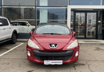 Подержанный автомобиль Peugeot 308 Hatchback 2010 года (2 фото)