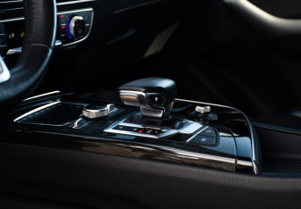 Подержанный автомобиль Audi Q7 2018 года (13 фото)