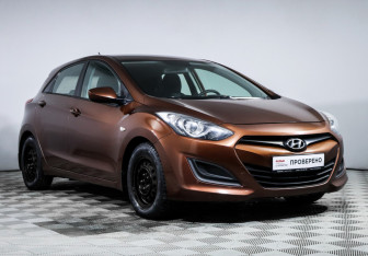 Подержанный автомобиль Hyundai i30 Hatchback 2012 года (3 фото)