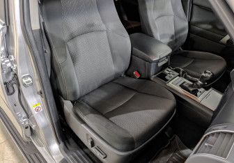 Подержанный автомобиль Toyota Land Cruiser Prado 2018 года (24 фото)