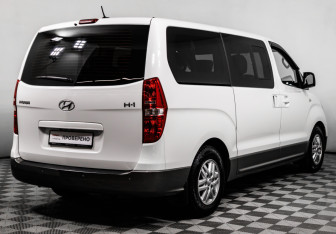 Подержанный автомобиль Hyundai H-1 2016 года (5 фото)