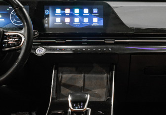 Подержанный автомобиль Omoda C5 2023 года (12 фото)