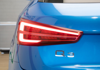 Подержанный автомобиль Audi Q3 2015 года (34 фото)