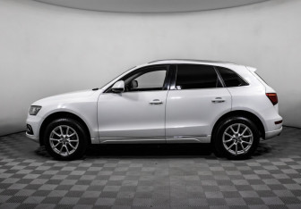 Подержанный автомобиль Audi Q5 2013 года (8 фото)