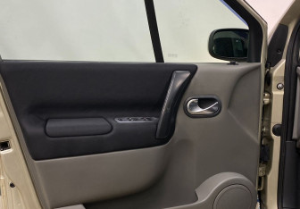 Подержанный автомобиль Renault Scenic 2007 года (15 фото)