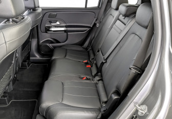 Подержанный автомобиль Mercedes-Benz GLB 2021 года (12 фото)