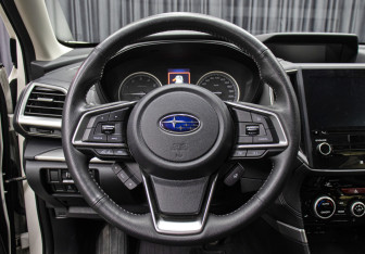 Подержанный автомобиль Subaru Forester Suv 2021 года (17 фото)