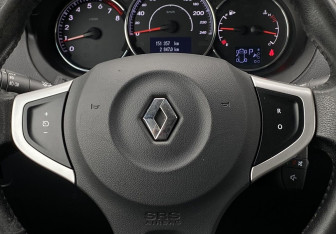Подержанный автомобиль Renault Koleos 2014 года (15 фото)