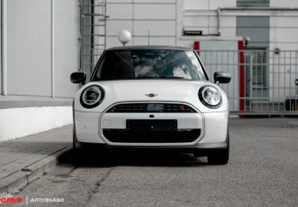 Новый MINI Hatch 2024 (2 фото)