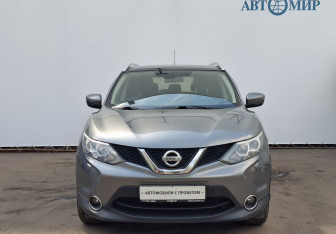 Подержанный автомобиль Nissan Qashqai 2014 года (2 фото)