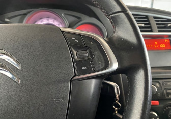 Подержанный автомобиль Citroen C4 Sedan 2013 года (15 фото)