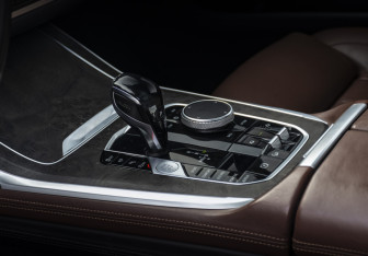 Подержанный автомобиль BMW X7 2019 года (21 фото)