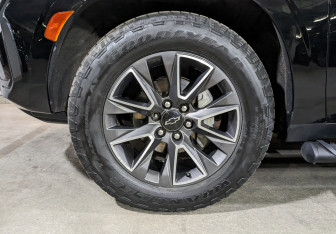 Подержанный автомобиль Chevrolet Tahoe 2022 года (12 фото)