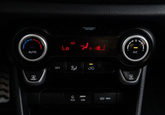 Подержанный автомобиль Kia Picanto 2018 года (17 фото)