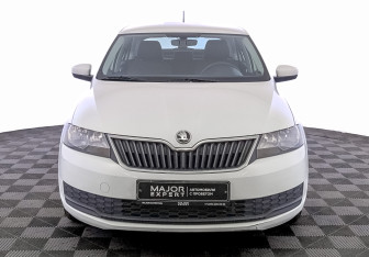 Подержанный автомобиль Skoda Rapid Liftback 2019 года (2 фото)