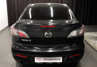 Подержанный автомобиль Mazda 3 Sedan 2012 года (5 фото)
