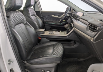 Подержанный автомобиль Exeed TXL 2022 года (19 фото)