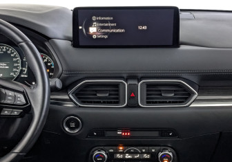 Подержанный автомобиль Mazda CX-5 2024 года (17 фото)