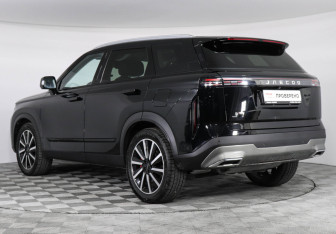 Подержанный автомобиль Jaecoo J7 2023 года (7 фото)