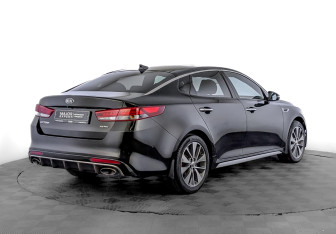 Подержанный автомобиль Kia Optima Sedan 2017 года (5 фото)