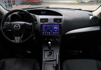 Подержанный автомобиль Mazda 3 Hatchback 2011 года (9 фото)