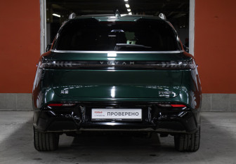 Подержанный автомобиль Voyah Free 2023 года (6 фото)