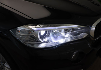 Подержанный автомобиль BMW X5 2017 года (29 фото)