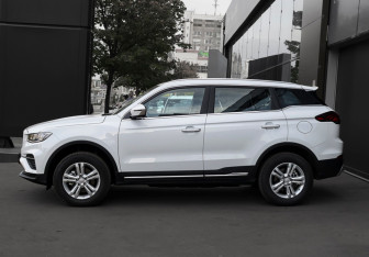 Подержанный автомобиль Belgee X70 2024 года (8 фото)