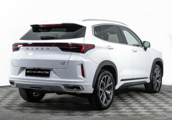 Подержанный автомобиль Exeed LX 2022 года (3 фото)