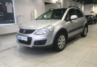 Подержанный автомобиль Suzuki SX4 Hatchback 2014 года (1 фото)