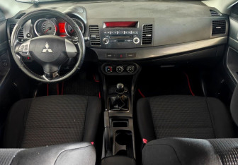 Подержанный автомобиль Mitsubishi Lancer Sedan 2008 года (9 фото)