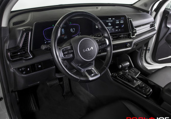 Подержанный автомобиль Kia Sportage 2023 года (12 фото)