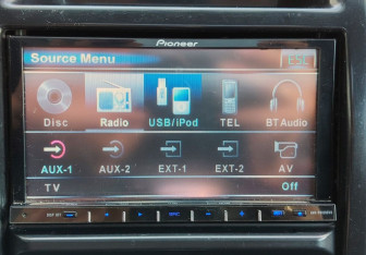 Подержанный автомобиль Nissan X-Trail 2008 года (13 фото)