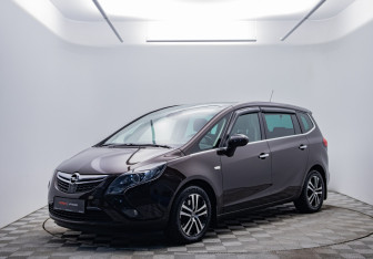 Подержанный автомобиль Opel Zafira Compactvan 2013 года (1 фото)