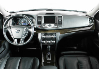 Подержанный автомобиль Nissan Teana 2013 года (12 фото)
