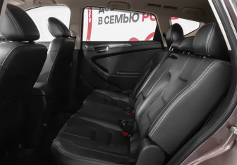 Подержанный автомобиль DongFeng 580 2019 года (10 фото)
